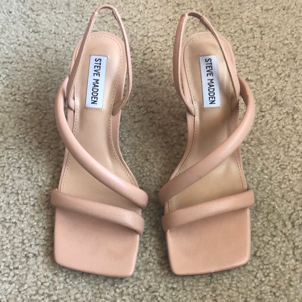 NEW Steven Madden heels - Size 7.5